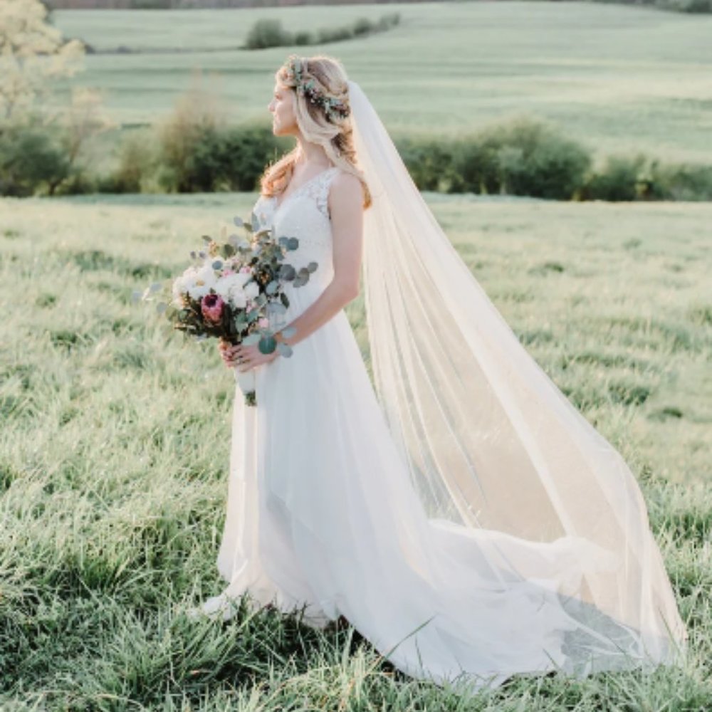 New Ivory Veil - Chapel Length (90 inches)